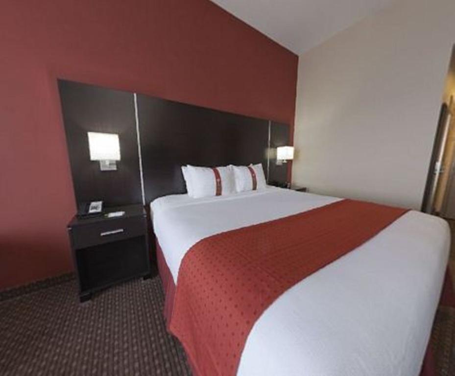 Hotel East I 59 / I 20 Meridian