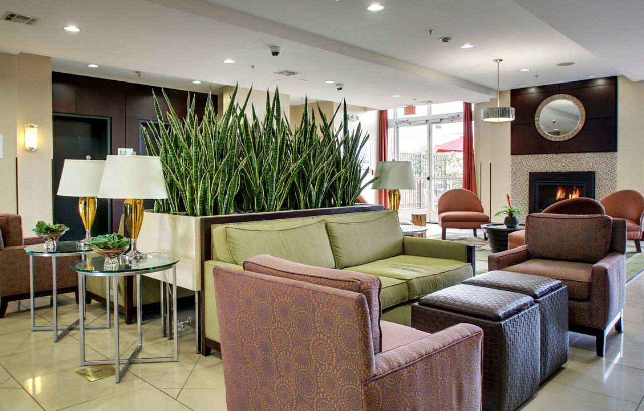 East I 59 / I 20 Hotel 3*